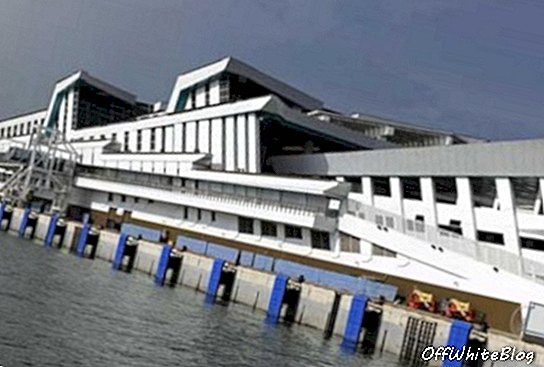 Marina Bay Cruise Center staat