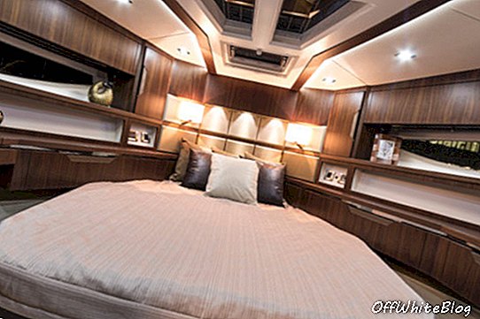 Galeon-500-Fly-mastersuite