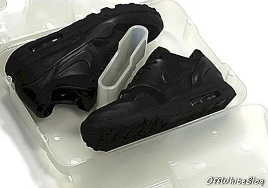 Arthur Huangs inspirerade upcycling av konsumentskräp och industriavfall har tack och lov ledt sneakerboxen i NikeLAB x Arthur Huang Air Max 1 är något du vill behålla snarare än kast.