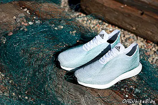 Adidas toont schoenen gemaakt van plastic uit de oceaan