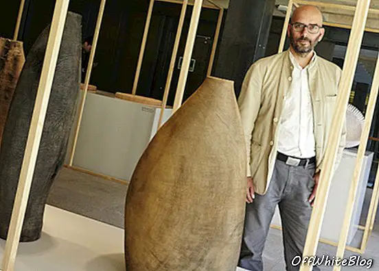 De Duitse houtkunstenaar Ernst Gamperl was de winnaar van de editie 2017 van 26 finalisten uit bijna 4.000 inzendingen uit meer dan 75 landen.