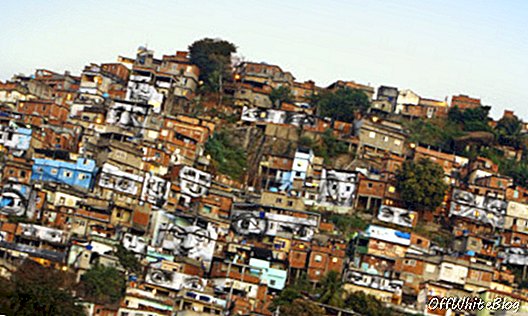 28 Milimeter - Perempuan Adalah Pahlawan, Aksi dans la Favela Morro da Menyediakan cia ncia, Favela de Jour, Rio de Janeiro, Bre ݁ sil, 2008
