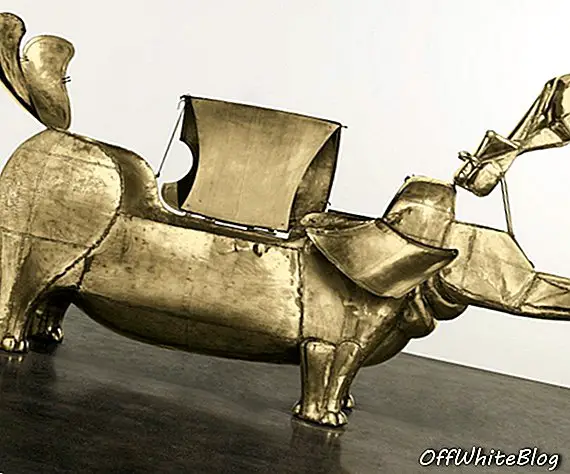 Η εκλεκτική μπανιέρα Hippo του François Lalanne συγκεντρώνει 2.500% επιστροφή