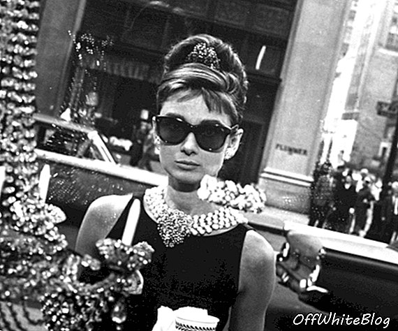 Christie's London Aukce „Osobní sbírky Audrey Hepburn“, část I, získává přes 6 milionů liber