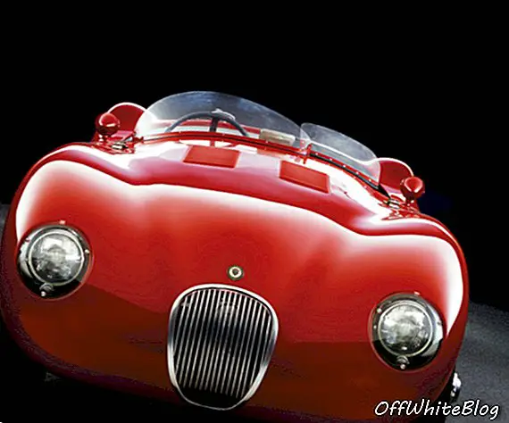 12 klasických športových automobilov Jaguar vlastnených aukciou historických áut Pendine