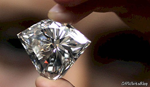 Christie's prodati redek Annenbergov diamant