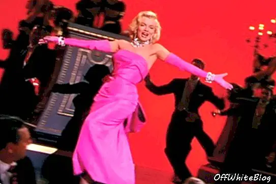 Marilyn Monroe kleiti müüakse oksjonil 313 000 dollari eest