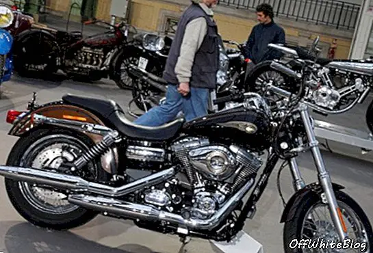 Harley Davidson Dyna Süper Kayma