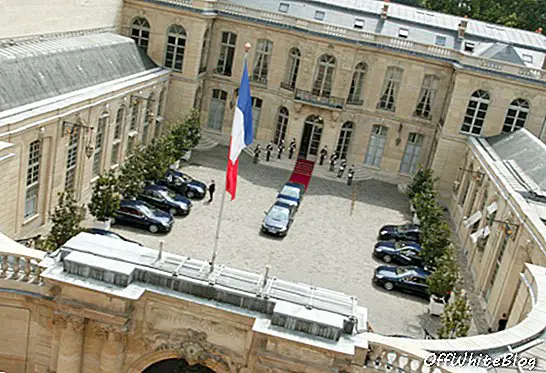Perdana Menteri Perancis Menjual Cellar Wine