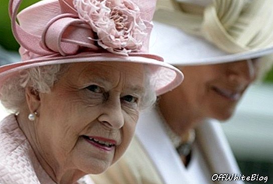 Kuningatar Elizabeth II hattu