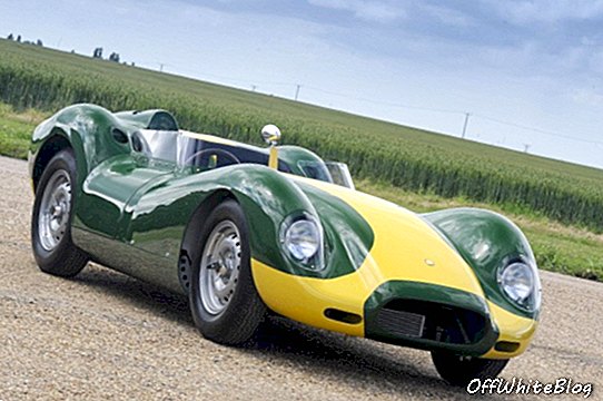 Future Past: Lister Jaguar Knobbly Stirling Moss