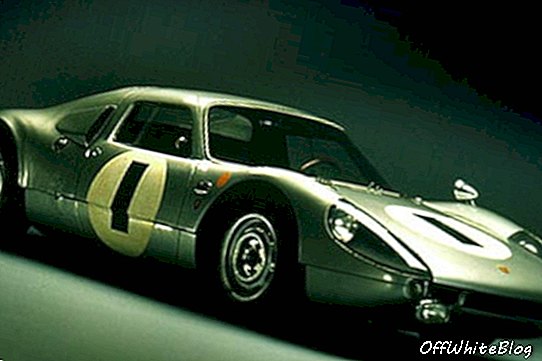 O trailer do filme Porsche Way