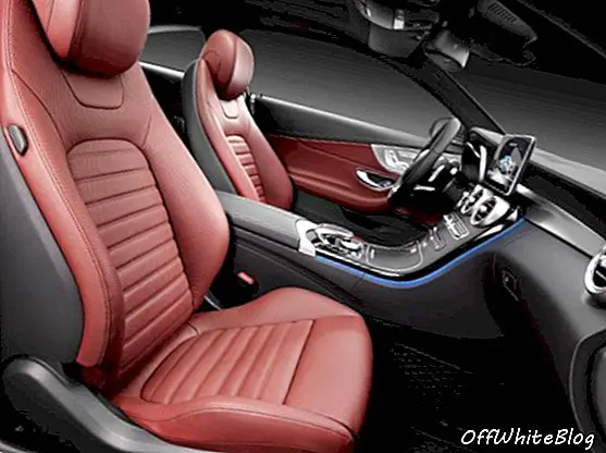 Interiorul Mercedes-Benz Clasa C Coupe