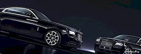 Rolls-Royce läheb pimedas musta märgiga
