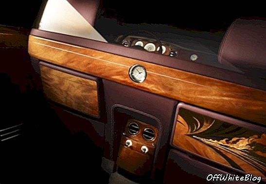 Rolls-Royce Pinnacle Travel Phantom sisällä