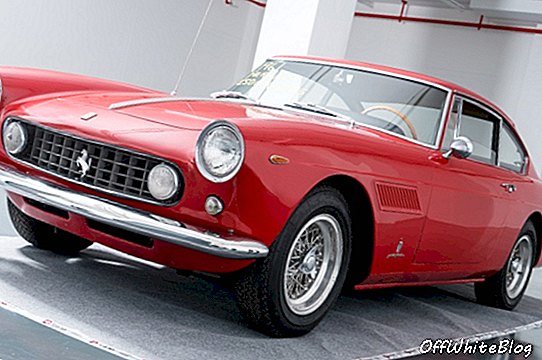 Vintage Ferrari 250 GTE, der sælges på Luxglove