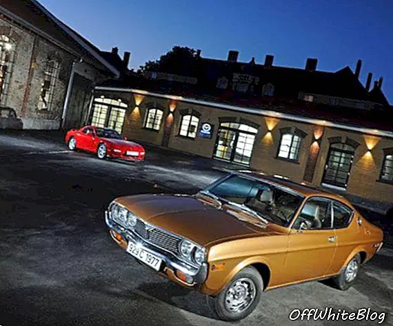 Ausburg, Almanya'daki araba müzesi: Mazda Classic - Automobil Museum Frey klasik vintage tekerleklere sahip
