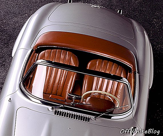 Классические немецкие суперкары: празднование 60-летия родстера Mercedes 3000 SL
