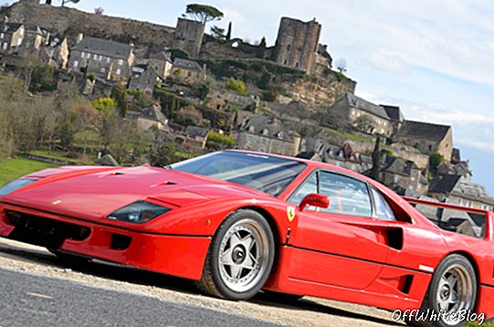 A Ferrari F40 rekordokat csinál az Artcurial aukción