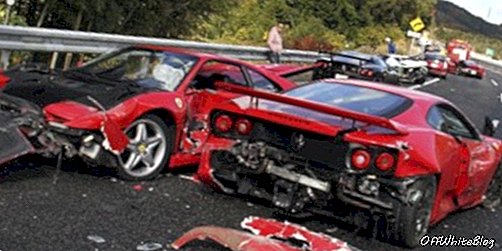 Ferrari rosak