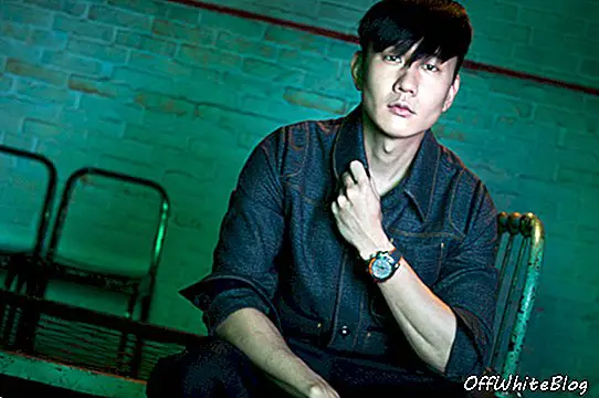 Ca sĩ JJ Lin: Con trai Singapore