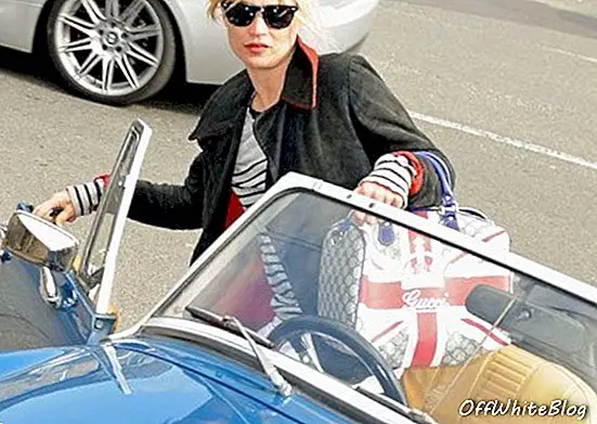 Kate Moss: „Gucci Union Jack“ ir senovinis automobilis