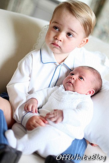 Công chúa Charlotte với Hoàng tử George