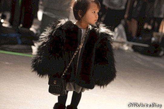 Alexander Wang je Niece At Fashion Week