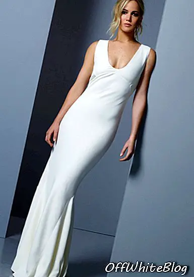 Jennifer Lawrence, keda näidati L'Officiel Singapore'is Diori jaoks.