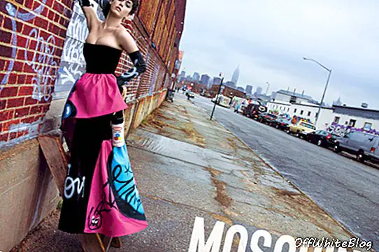 Katy Perry is naakt gegaan voor Moschino