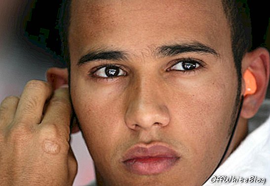 Lewis Hamilton Denies Superyacht Správy