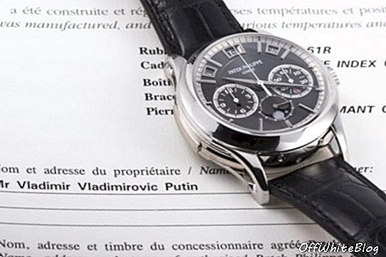 Aikaisemmin kuukaudessa Monaco Legends Auction (Antiquorum -kumppani) ilmoitti, että viite 5208P oli saatavana huutokauppaan, vähittäiskaupan 980 000 CHF Patek Philippe ref. 5208P oli kuulunut kukaan muu kuin maailman suosikki boogymani - Vladimir Putin.