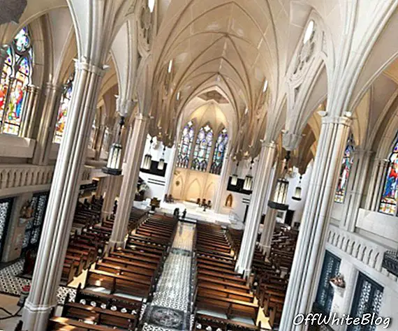 Die Novena Church sieht aus wie eine gotische Kirche in Europa, ist aber wirklich in Singapur