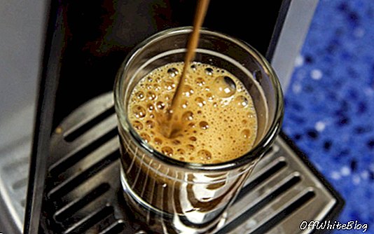 Starbucks for at introducere en-server kaffemaskine
