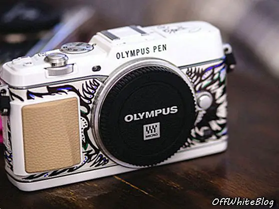 أوليمبوس تطلق كاميرا Harrods Art Edition PEN
