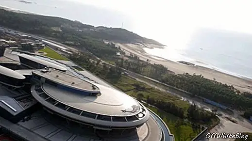 VIDEO: Den kinesiske millionæren bygger Star Trek-kontor