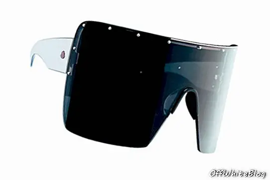 Kacamata hitam Moncler Pharell