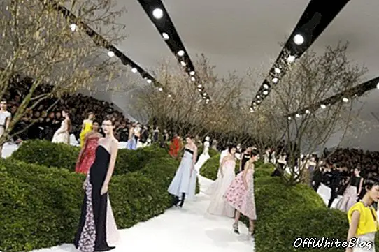 Модно ревю на Dior Пролет 2013