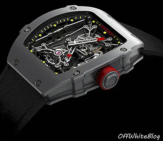 リチャードミルは、ナダルの名前を冠したRM27-01トゥールビヨンを、彼のプレイスタイルに基づいて世界で最も軽い時計として設計しました。