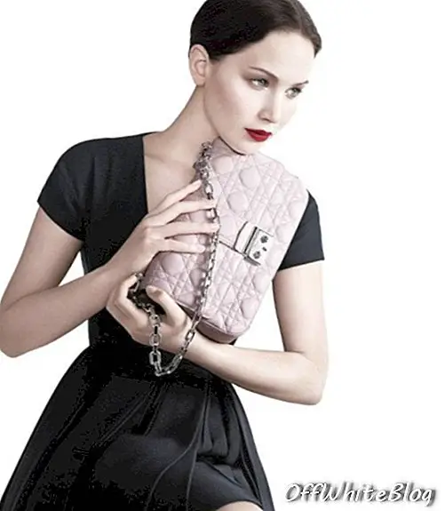 Jennifer Lawrence Miss Dior kézitáskák