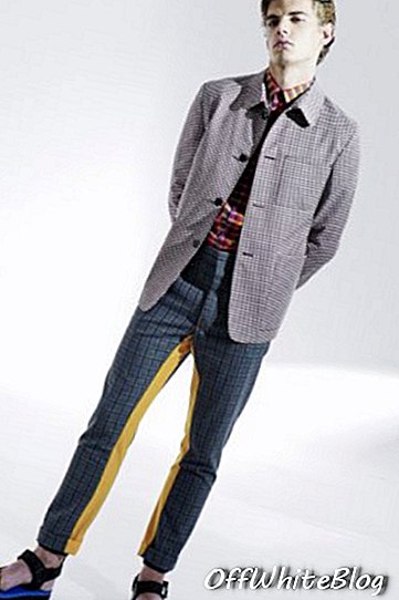 Une veste ou un blazer en coton à carreaux Prada avec un pantalon en coton offre un service égal pour un ensemble décontracté élégant sous les auspices des nouvelles règles de l'élégance classique. Pour remplir les
