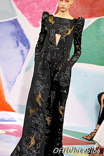 Francia couture ruhák: Schiaparelli Chanel-vel bekerült a divat elit listájába