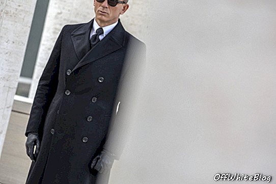 Tom Ford mendandani James Bond di 'Spectre'
