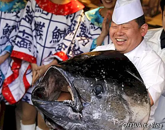 Single tonijn haalt record $ 736k op veiling Japan