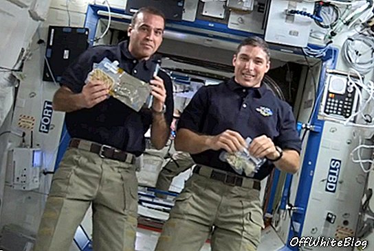 Ален Дукас изпраща френска храна в Космоса