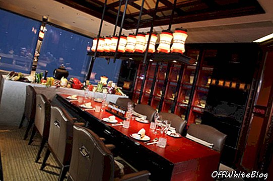 Ritz-Carlton HK представляет самый высокий в мире стол шеф-повара