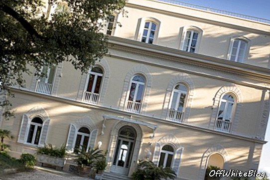 Villa Astor Sorrento akhirnya dibeli oleh raja pengiriman Mario Pane di tahun 70-an. Rita Pane, istri taipan pelayaran itu melontarkan acara dan resepsi yang luar biasa, menghibur orang-orang seperti Putri Margaret