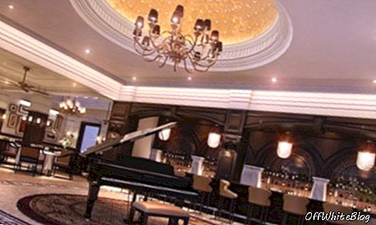 Bar khách sạn hoành tráng tại Kuala Lumpur