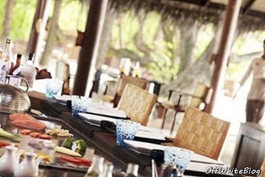 Taj Exotica Resort & Spa restaurace