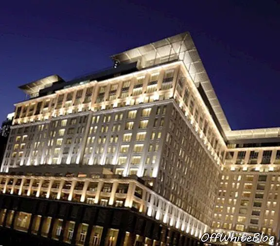 Pusat Keuangan Internasional RitzCarlton Dubai